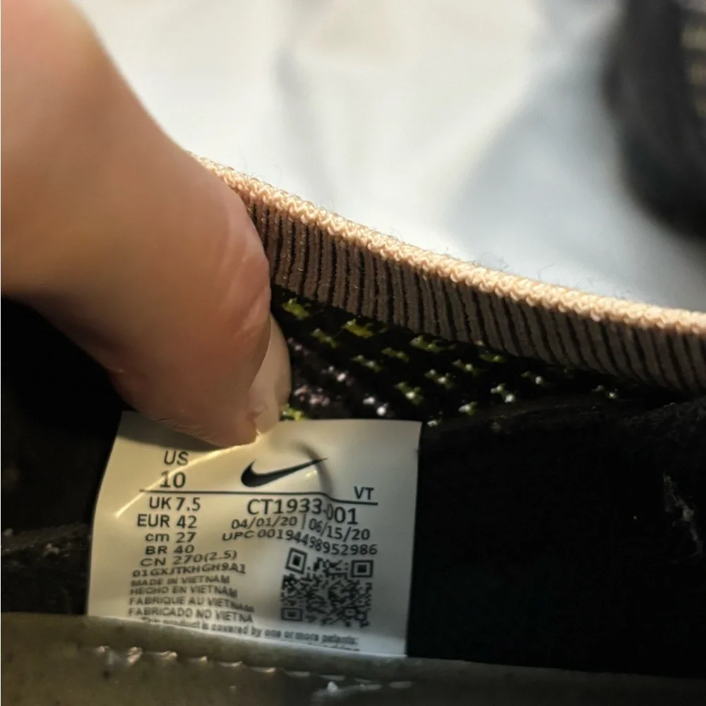 Nike Air VaporMax 2020 Flyknit - Picture 6 of 7